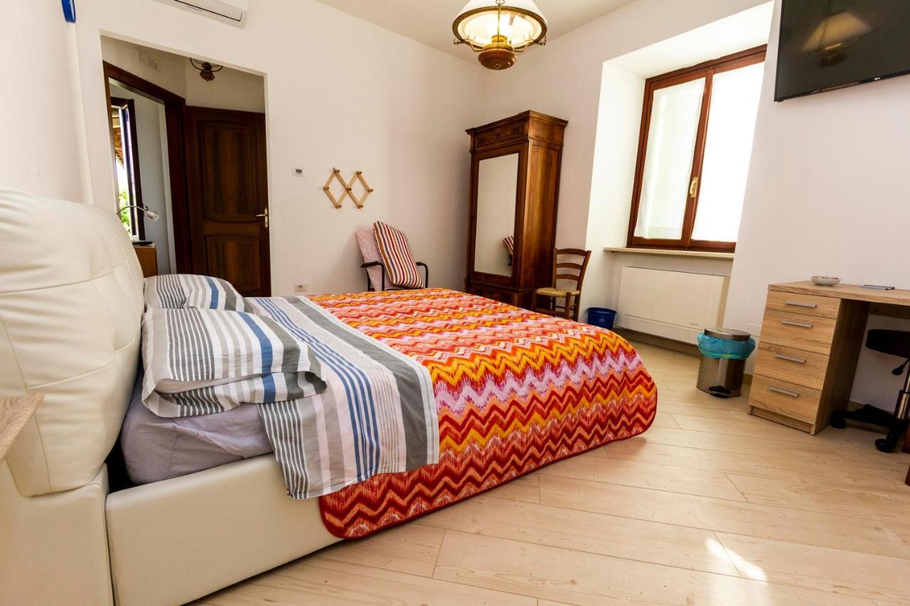 La Colomba B&B Castellaro  Exterior photo
