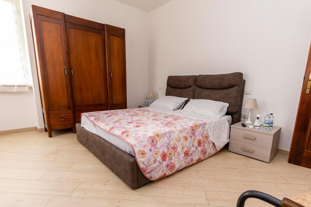 La Colomba B&B Castellaro  Exterior photo